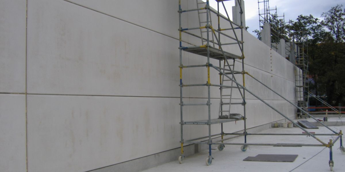 GYMNASE BELTZ - SOULTZ - Panneaux de façade en béton blanc